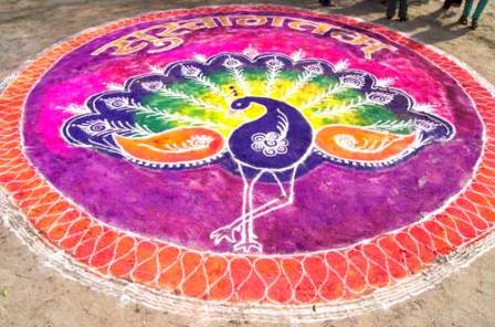 Povas Holi Rangoli dizainas