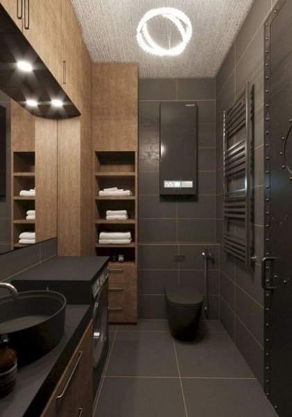 Aukštų lubų vonios kambario dizainas