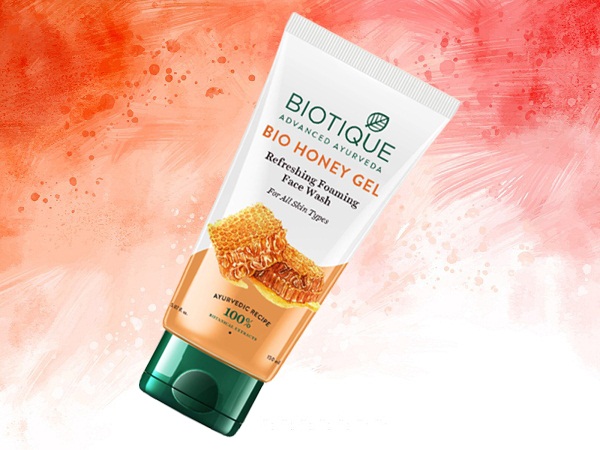 „Biotique Bio Honey Gel“ gaivinantis putojantis veido prausiklis