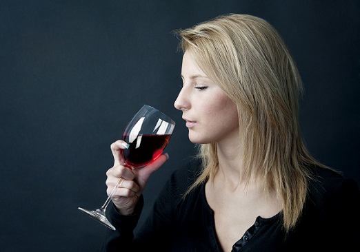 Odos priežiūros patarimai - sumažinkite alkoholio vartojimą
