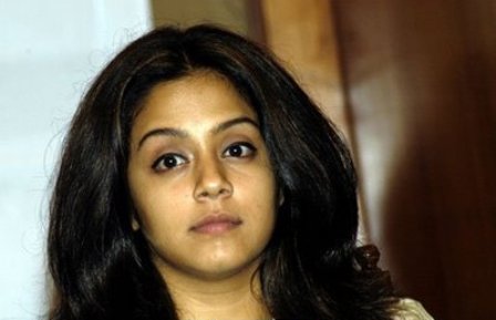 Makyajsız Jyothika