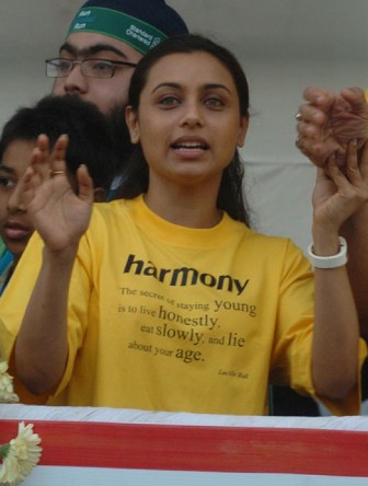 Rani Mukherjee be makiažo 2