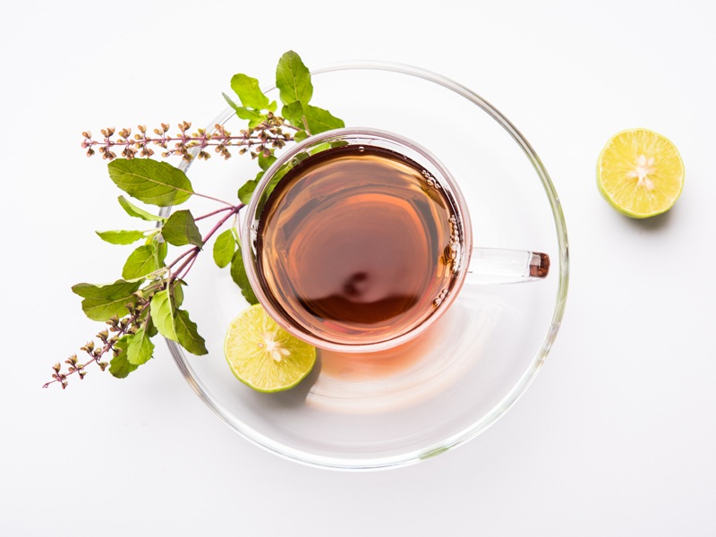 Geriausi „Tulsi“ arbatos privalumai (šventoji baziliko arbata) odai ir sveikatai