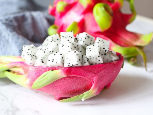 „Dragon Fruit“ veido pakuotė nuo spuogų