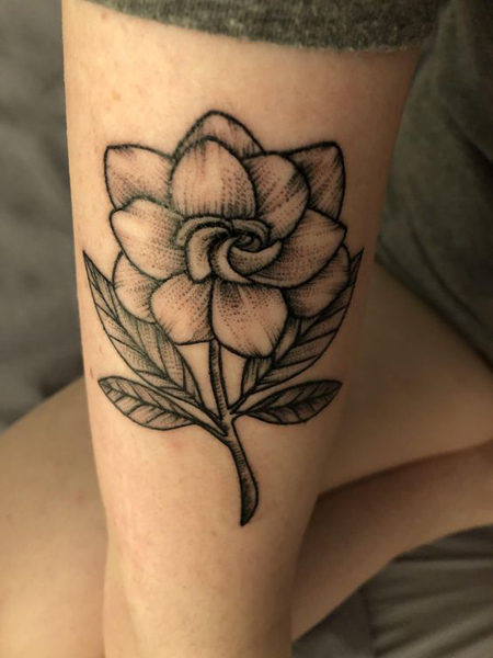 Tvirtas „Gardenia“ tatuiruotės dizainas