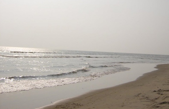 Perupalem Plajı, Narsapur, Batı Godavari, AP