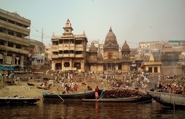 Varanasio turistinės vietos-Manikarnika Ghat