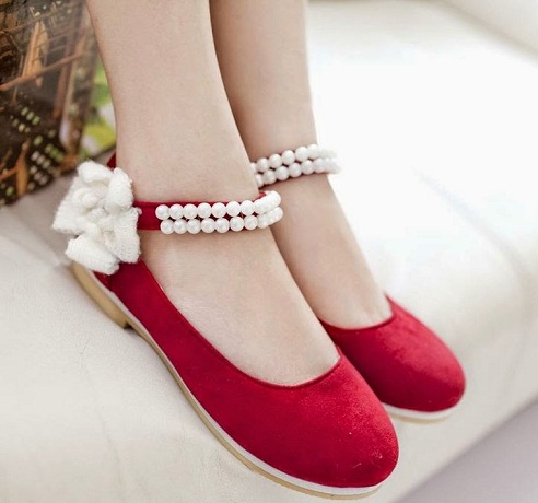 Kırmızı Renkli Güzel Düz Ayakkabı