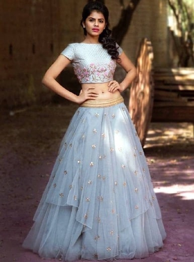 Pilka srauni Lehenga
