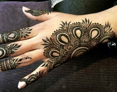 Modern Tip Tek Sıra Mehendi Tasarım