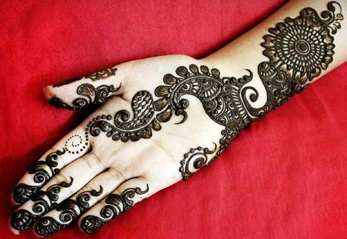 Paisley Line Tek Mehndi Tasarımı