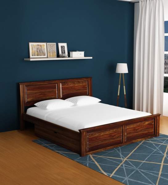 Paprastos medinės lovos dizainas