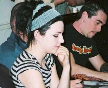 Amy Lee makyajsız10