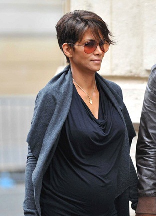 Halle Berry makyajsız 9