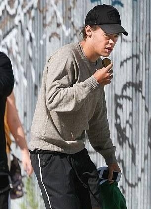 Makyajsız Harry Styles 6