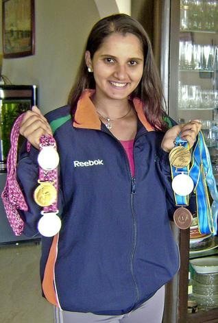 Makyajsız Sania Mirza 8