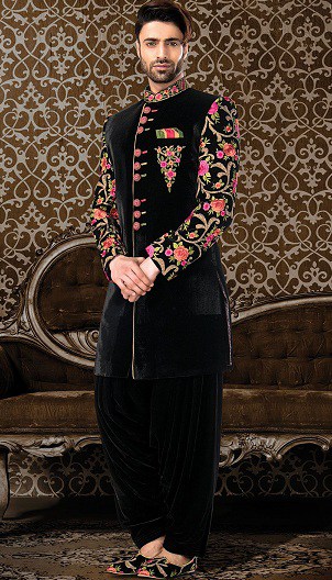 Siyah Hint Batı Sherwani