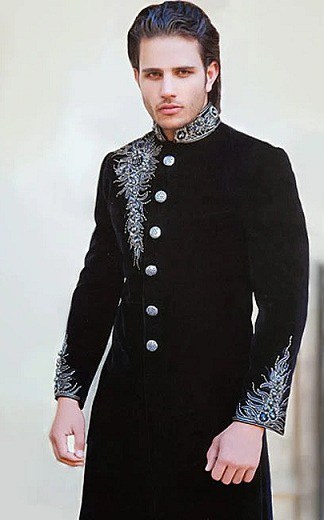 Pakistanlı Siyah Sherwani Tasarımı