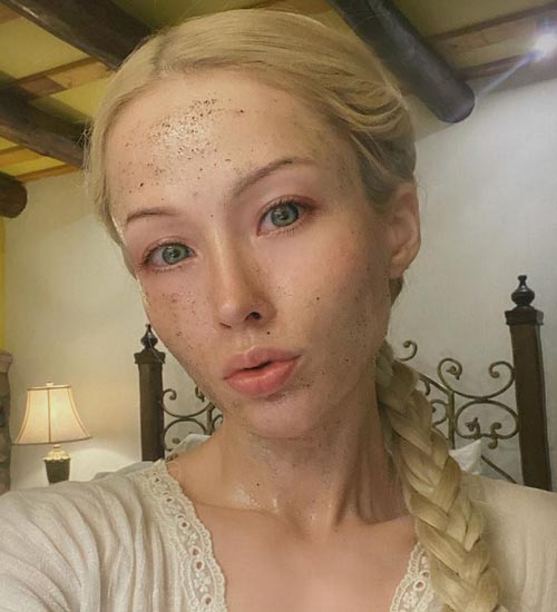 Makyajsız Valeria Lukyanova 2