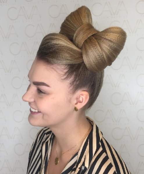 „Bow Tweaked Bun“