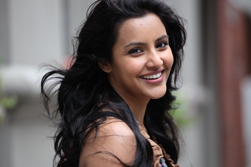 priya anand makyajsız 5