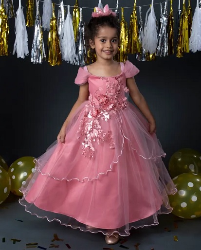 10 Yaşındaki Kız İçin Barbie Elbise