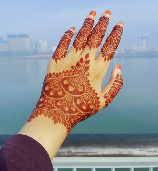 Arabų Mehndi dizainas