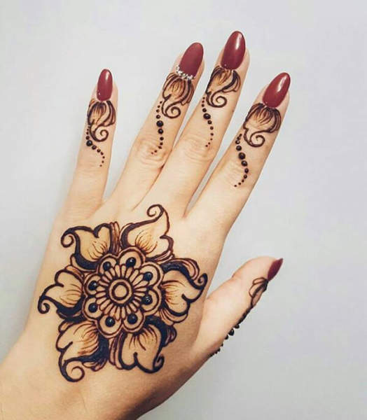 Paprastas arabiškas Mehendi dizainas