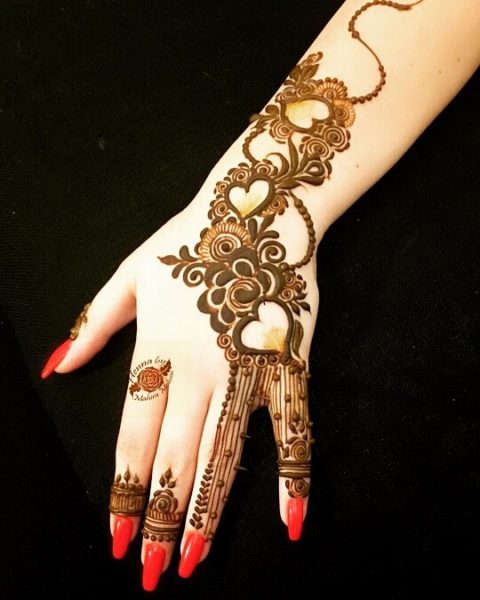 Nugaros arabiškas Mehendi dizainas