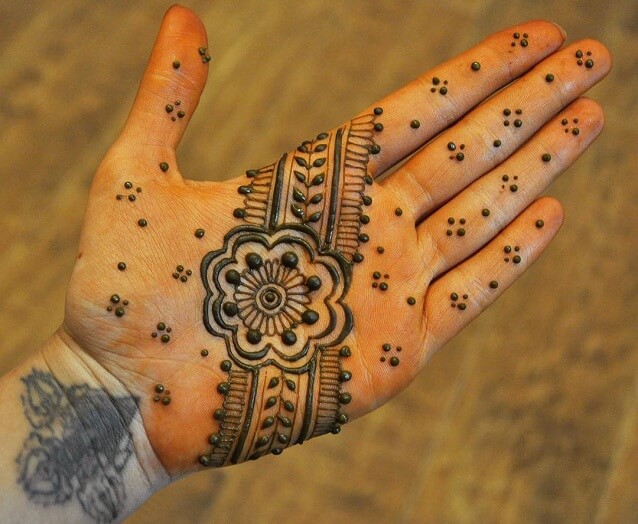 Paprastas arabiškas Mehendi dizainas