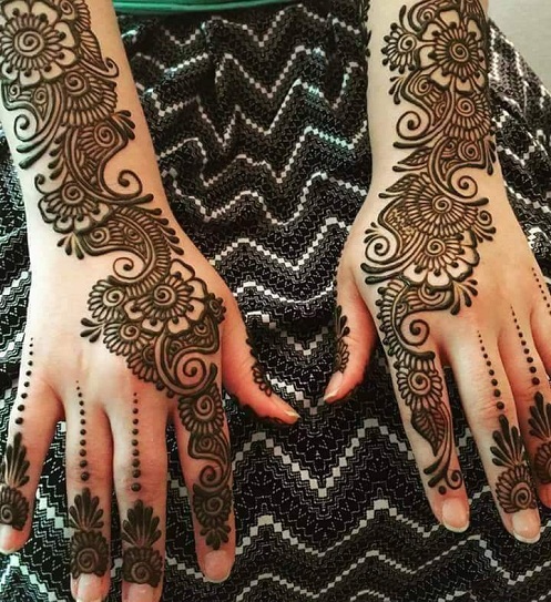 Rankinis arabiškas Mehndi dizainas