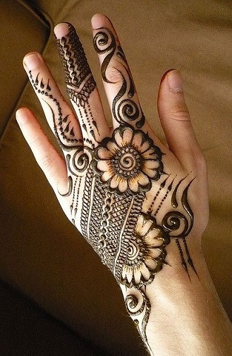 gėlių arabiškas mehendi dizainas