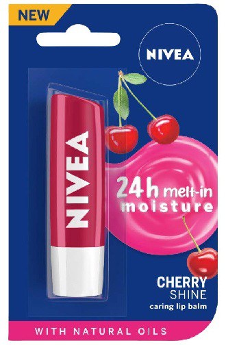 Nivea Meyveli Parlatıcı Dudak Balsamı