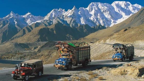Karakoramo plento beprotiškiausias kelias pasaulyje