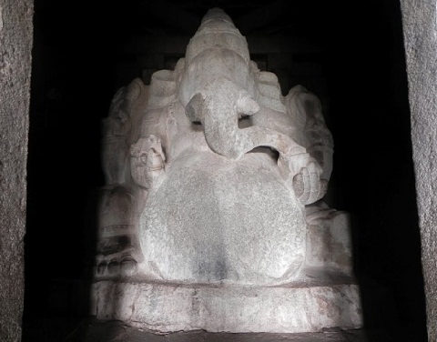 Kadalekalu Ganesha šventykla