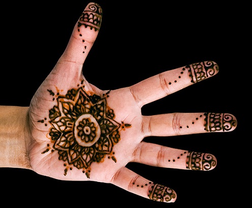 apskritimo mehndi dizainas vyrams