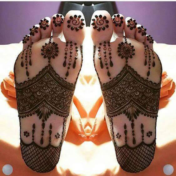 Ayak Mehndi Tasarım