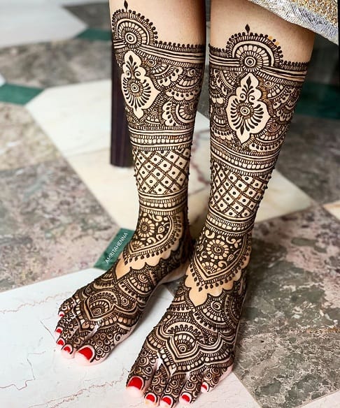 Ayrıntılı Bacak Mehendi By Amrita Kale