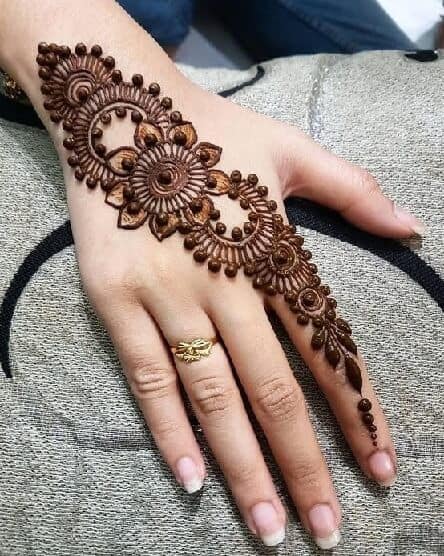 ÇİÇEK MEHNDİ TASARIM