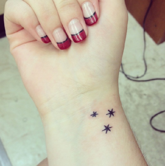 3 žvaigždučių Hario Poterio tatuiruotė