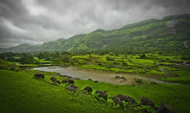 Amboli Hill stotis