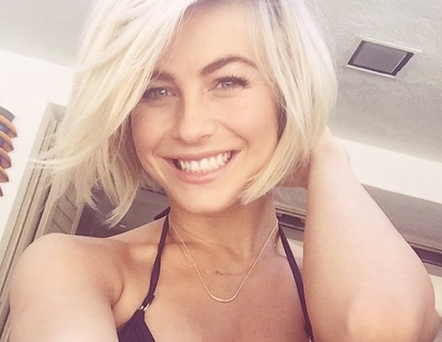 Julianne Hough be makiažo 4