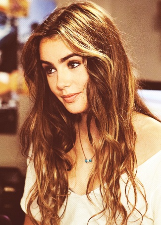 lily collins makyajsız 9