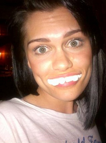 Jessie J makyajsız 13