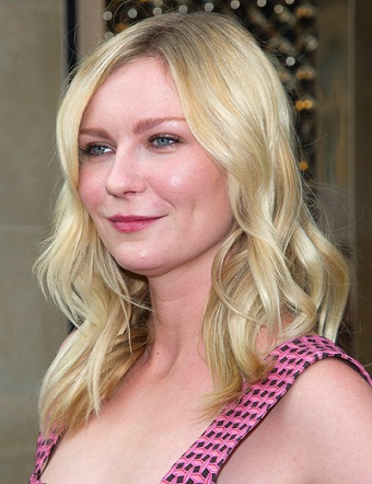 Kirsten Dunst be makiažo 11