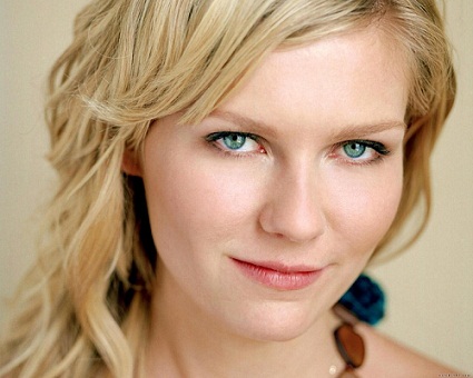 Kirsten Dunst be makiažo 5