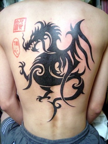 Genties kinų drakono tatuiruotės dizainas
