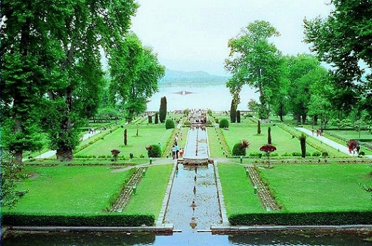 Nishat Bahçesi Srinagar