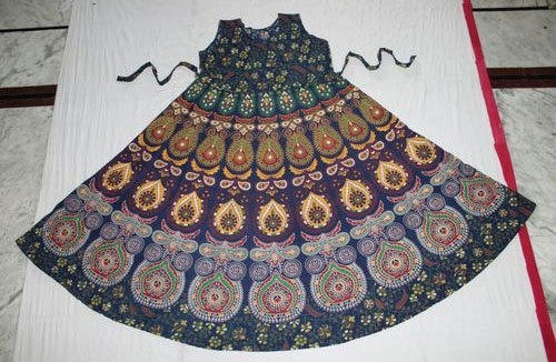 Radžastano spaudos ponios Fancy Frock