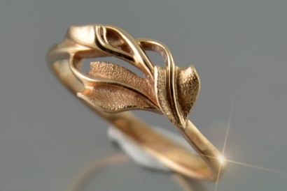 Yaprak Tasarım Nişan Yüzüğü
